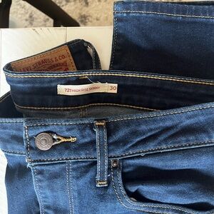 Levi’s 721 high rise skinny